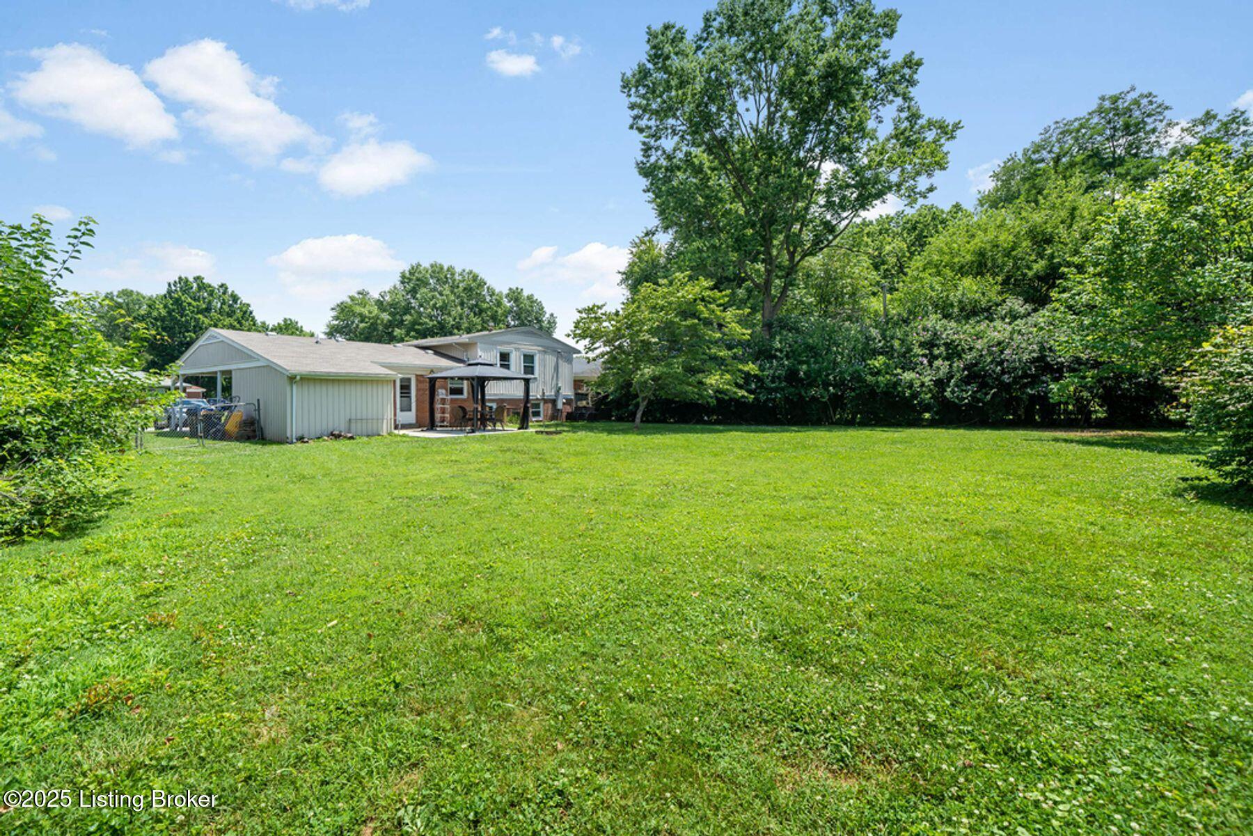 3806 Greenwich Road Louisville, KY 40218 - Photo 46 of 51 photo_online_047