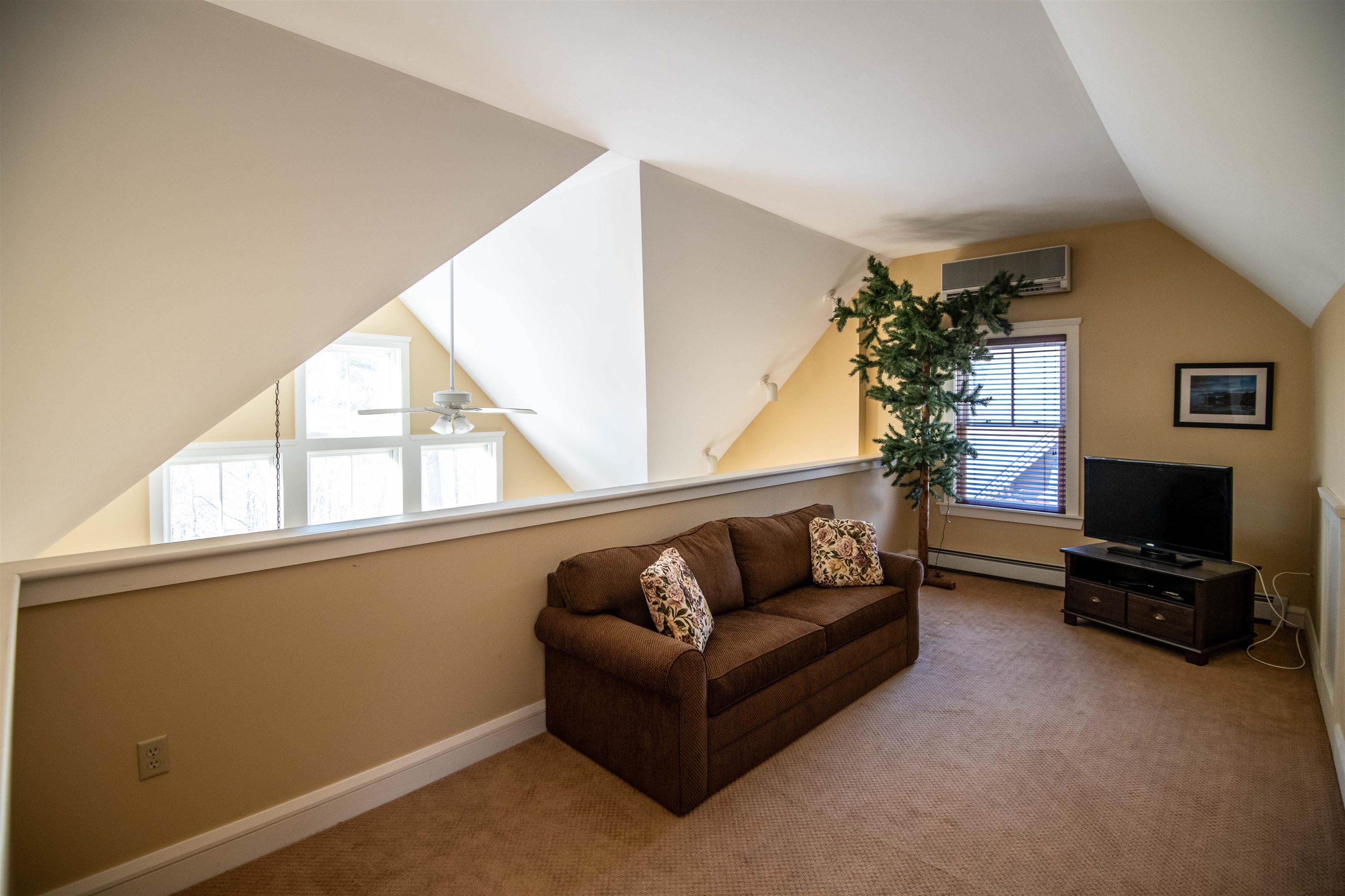 98 Spaulding Road, Unit H4 Cavendish, VT 05153 - Photo 15 of 38