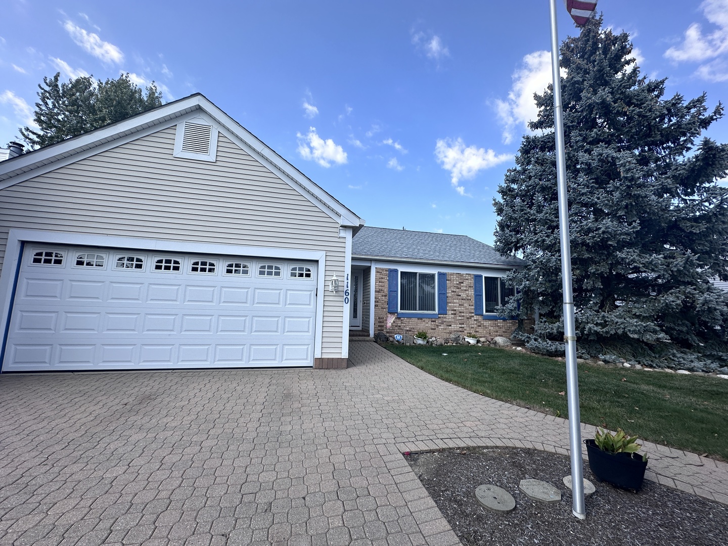 1160 Stonegate Road Algonquin, IL 60102 - Photo 2 of 9 Gallery Image 2