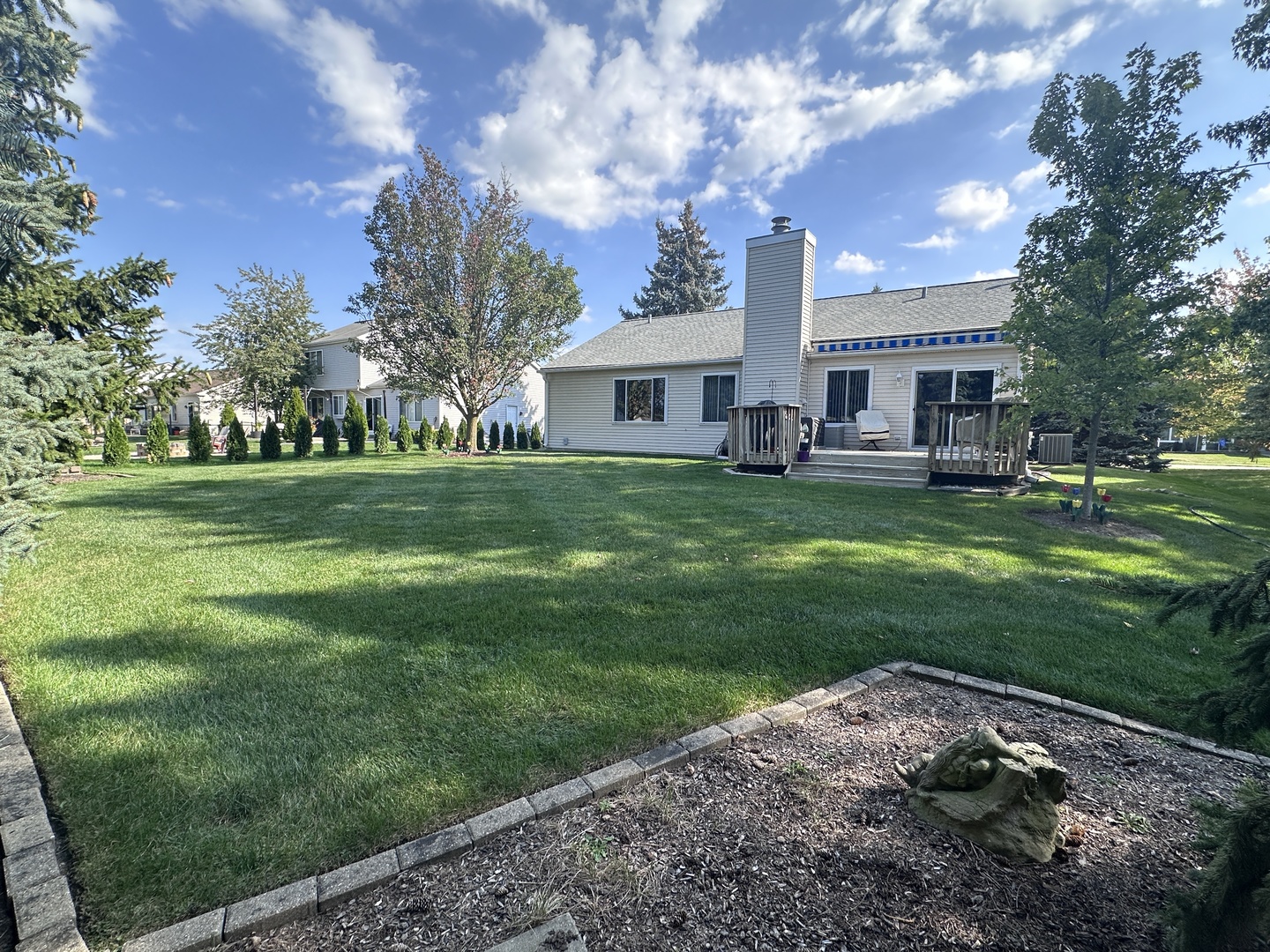 1160 Stonegate Road Algonquin, IL 60102 - Photo 5 of 9 Gallery Image 5