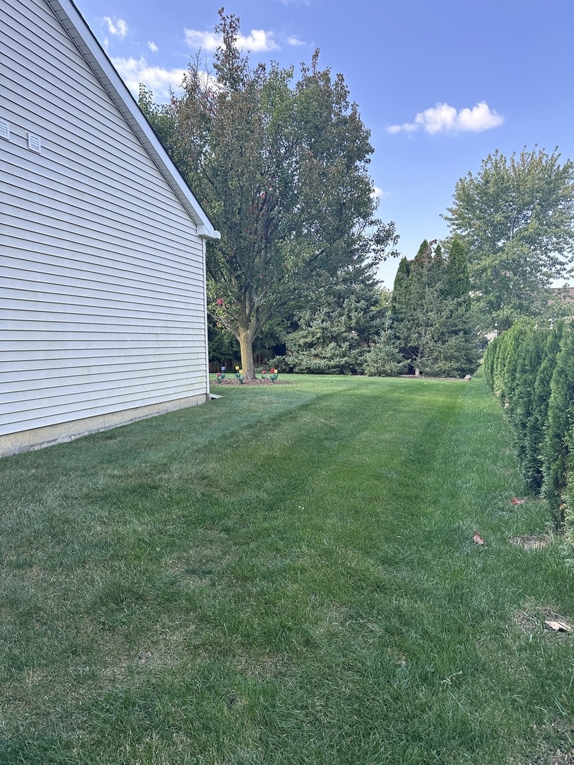 1160 Stonegate Road Algonquin, IL 60102 - Photo 9 of 9 Gallery Image 9