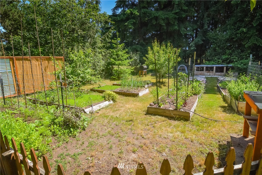 8915 178th Avenue Southwest Rochester, WA 98579 - Photo 17 of 22