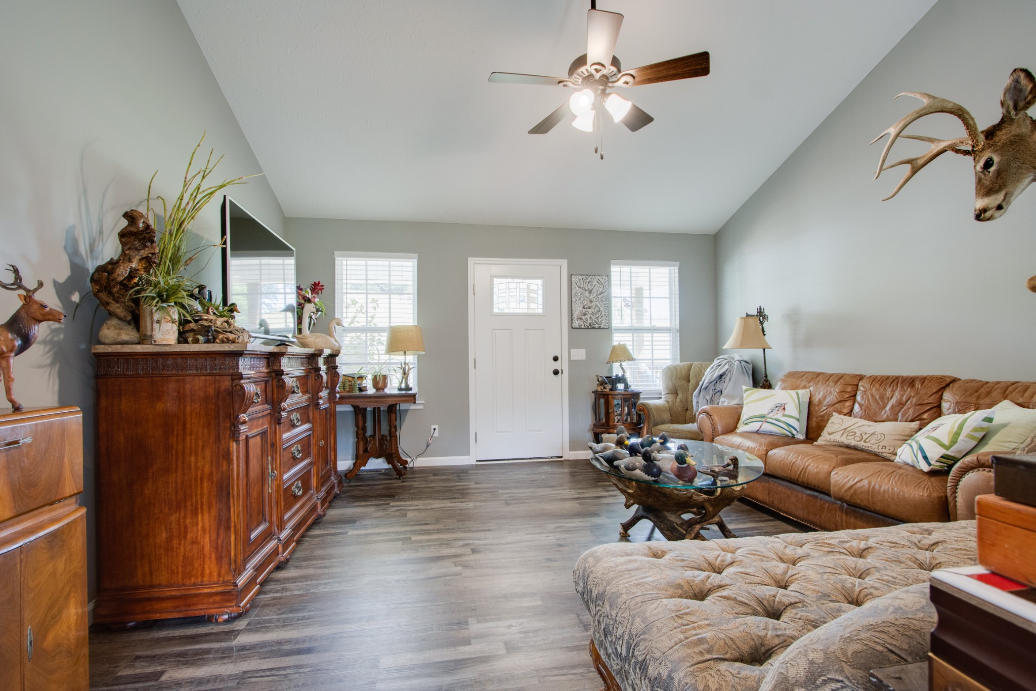 266 Buffalo Road Carthage, TN 37030 - Photo 11 of 35 a living room with furniture and wooden floor