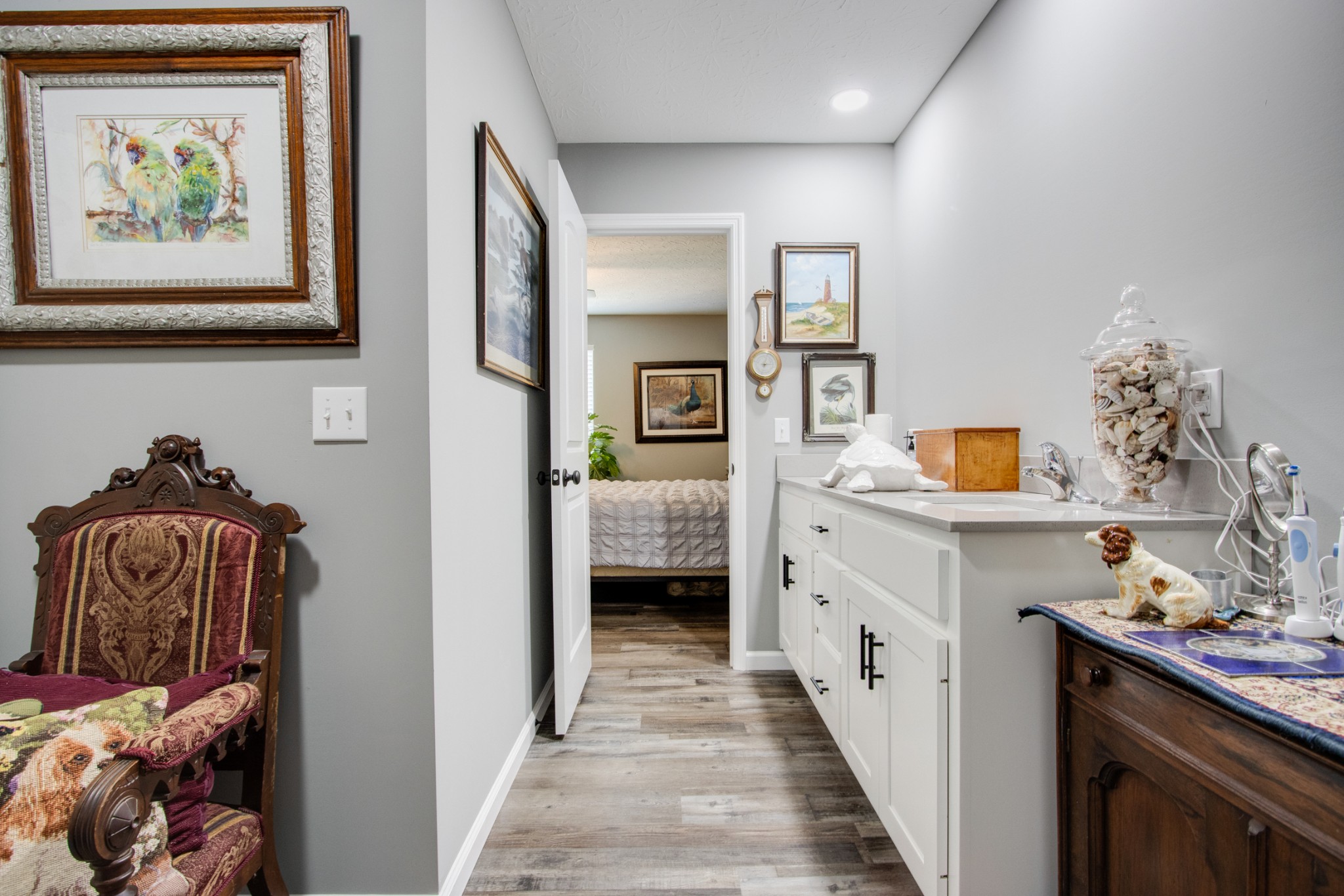 266 Buffalo Road Carthage, TN 37030 - Photo 24 of 35 a hallway with a large mirror and a window