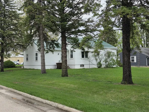 $119,900 | 60 Grove Street, Prophetstown, IL 61277