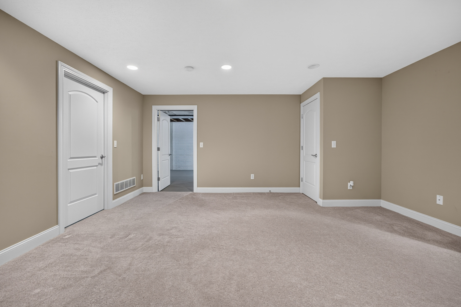 1718 Pfitzer Road Normal, IL 61761 - Photo 55 of 68 Gallery Image 55