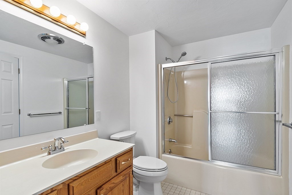 608 Ridgefield Circle, Unit A Clinton, MA 01510 - Photo 21 of 34 Gallery Image 21