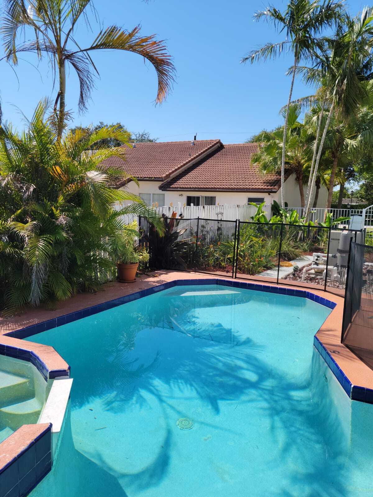 10837 Palm Spring Drive Boca Raton, FL 33428 - Photo 18 of 21 PHOTO-2023-05-09-20-50-00