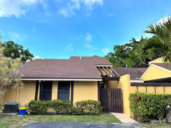 $3,250 | 11781 Timbers Way, Boca Raton, FL 33428
