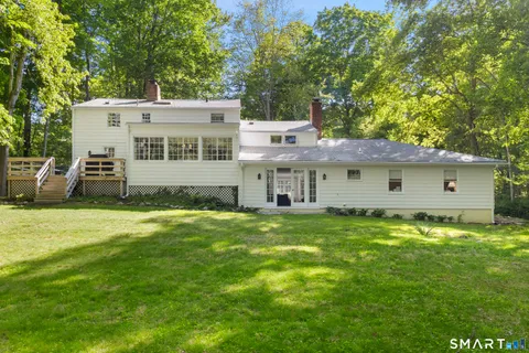 $1,595,000 | 493 Valley Road, New Canaan, CT 06840