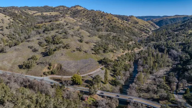 $665,000 | 7606 South 49th Highway, Jackson, CA 95642