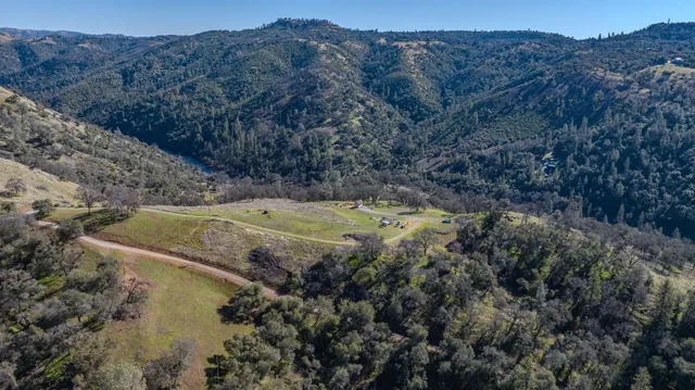 $665,000 | 7606 South 49th Highway, Jackson, CA 95642