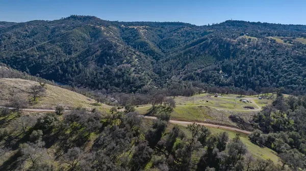 $655,000 | 7606 South 49th Highway, Jackson, CA 95642