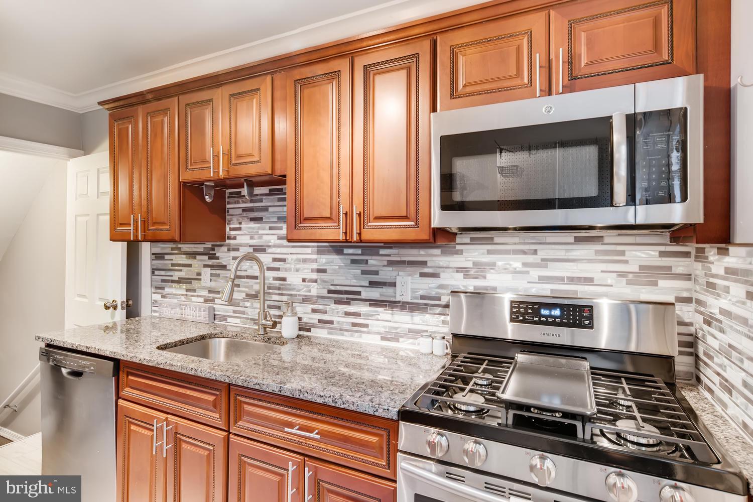 5723 Pimlico Road Baltimore, MD 21209 - Photo 8 of 25 Newer gas Stainless steel stove