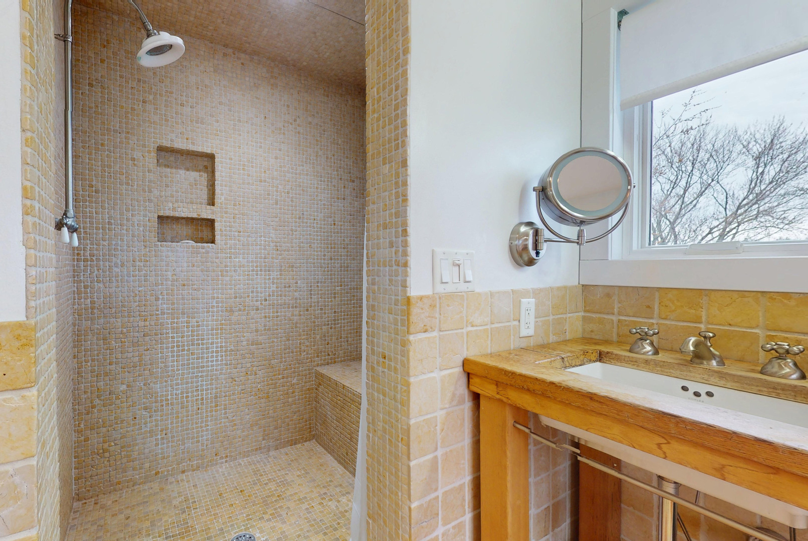 118 Pima Lane Loda, IL 60948 - Photo 25 of 50 a bathroom with a sink and a mirror