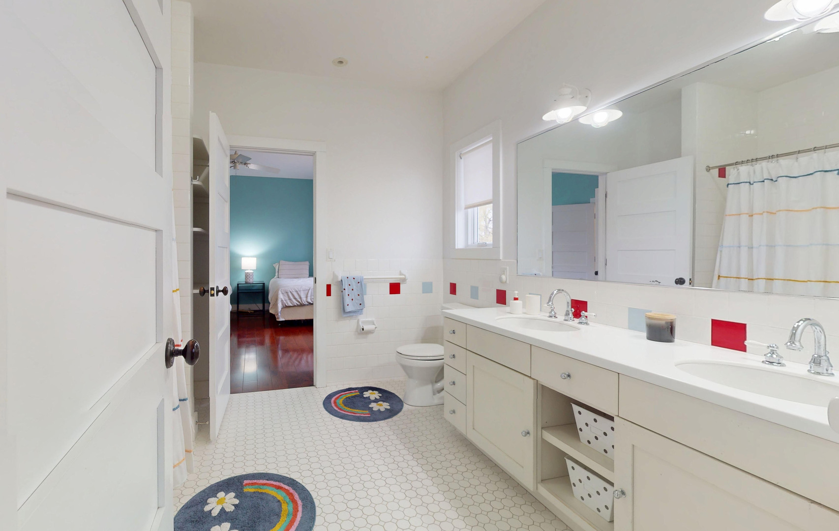 118 Pima Lane Loda, IL 60948 - Photo 31 of 50 a bathroom with a sink and a mirror