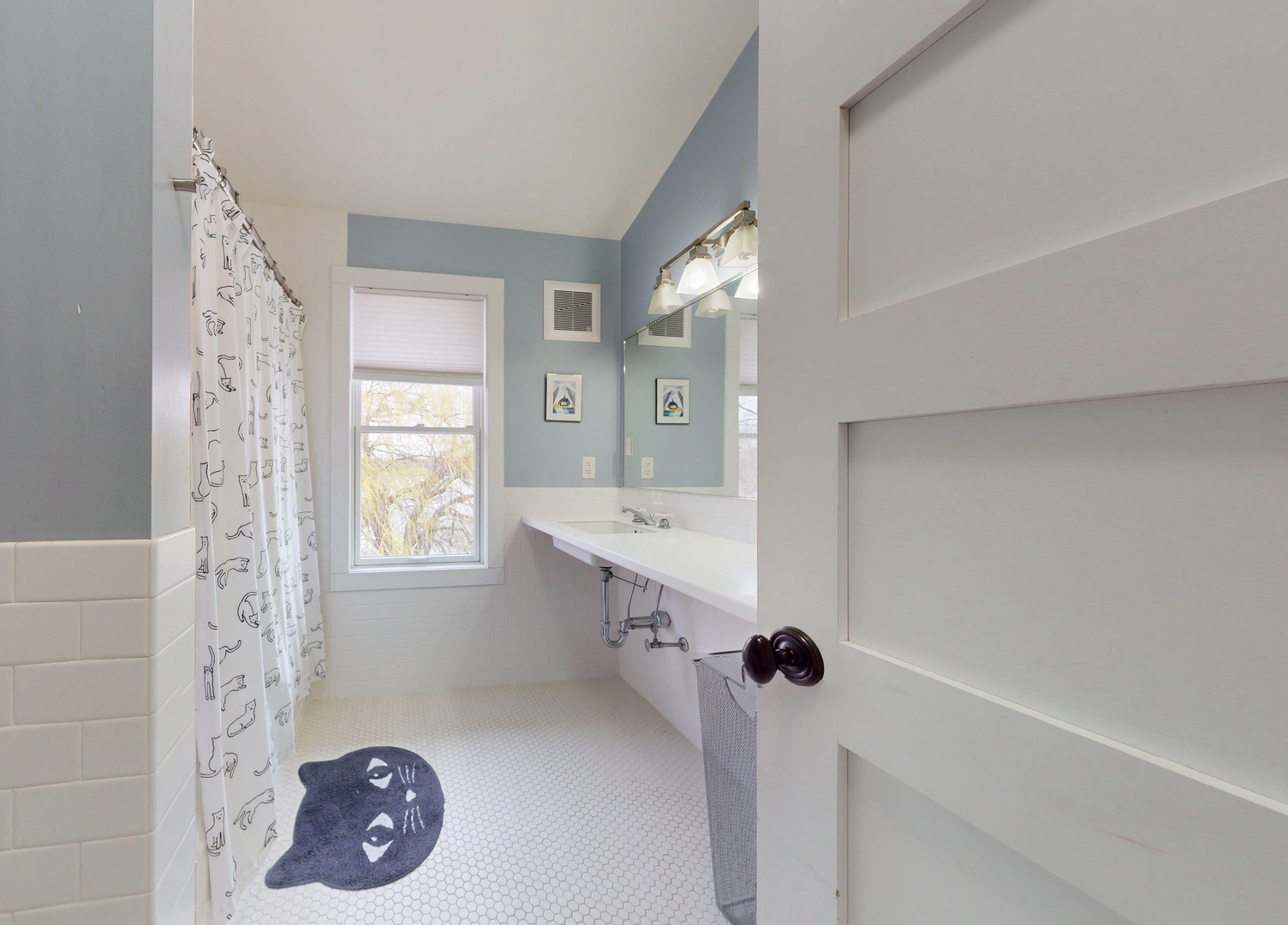 118 Pima Lane Loda, IL 60948 - Photo 36 of 50 a bathroom with a sink mirror and tub