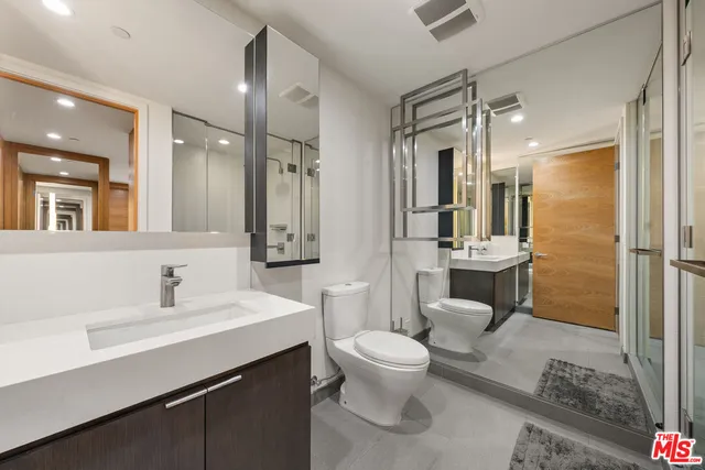 $2,295,000 | 1755 Ocean Avenue, Unit 801, Santa Monica, CA 90401