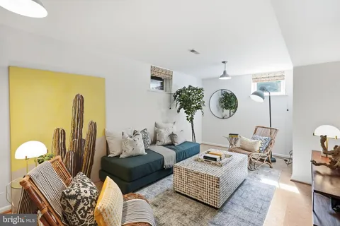 $835,000 | 6721 Kenwood Forest Lane, Unit 45, Chevy Chase, MD 20815