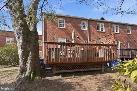 $835,000 | 6721 Kenwood Forest Lane, Unit 45, Chevy Chase, MD 20815