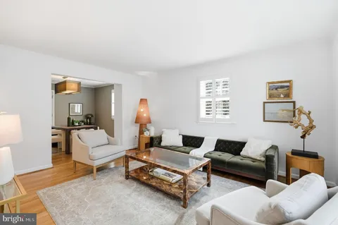 $835,000 | 6721 Kenwood Forest Lane, Unit 45, Chevy Chase, MD 20815