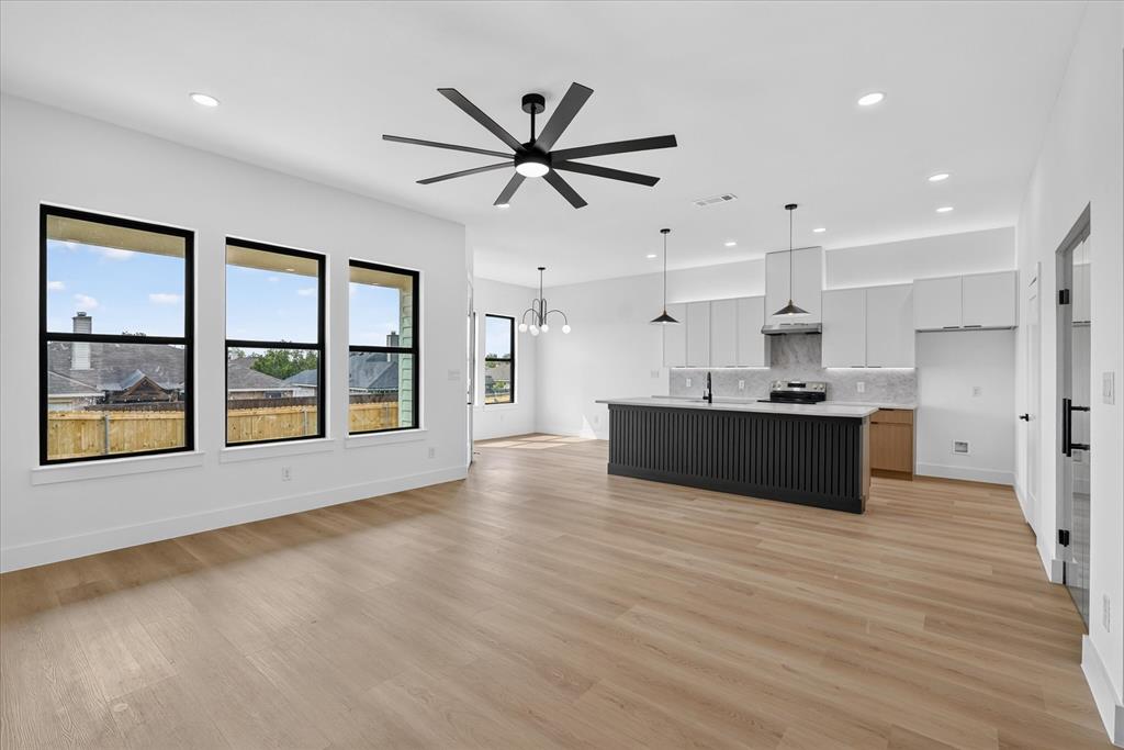 1644 West Wintergreen Road Lancaster, TX 75134 - Photo 8 of 34 Gallery Image 8