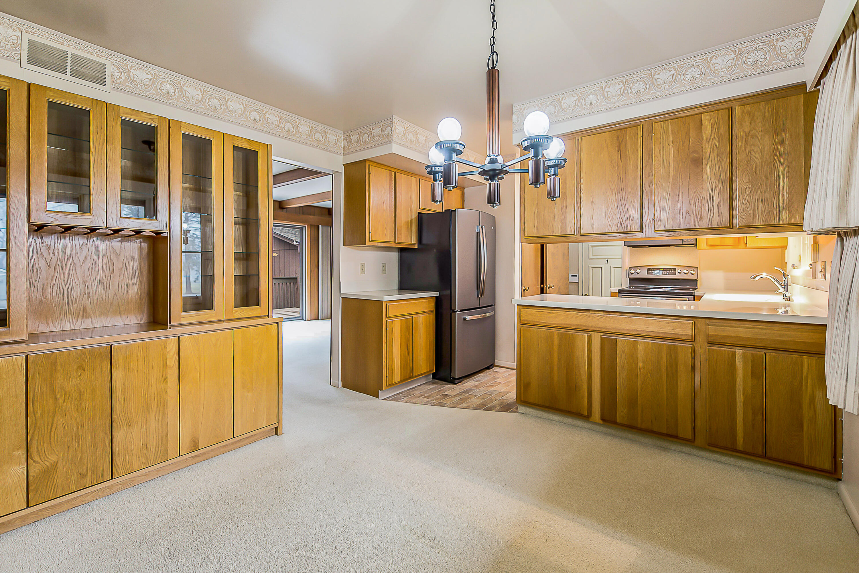 3483 Brassow Road Saline, MI 48176 - Photo 18 of 65 Dining to kitchen