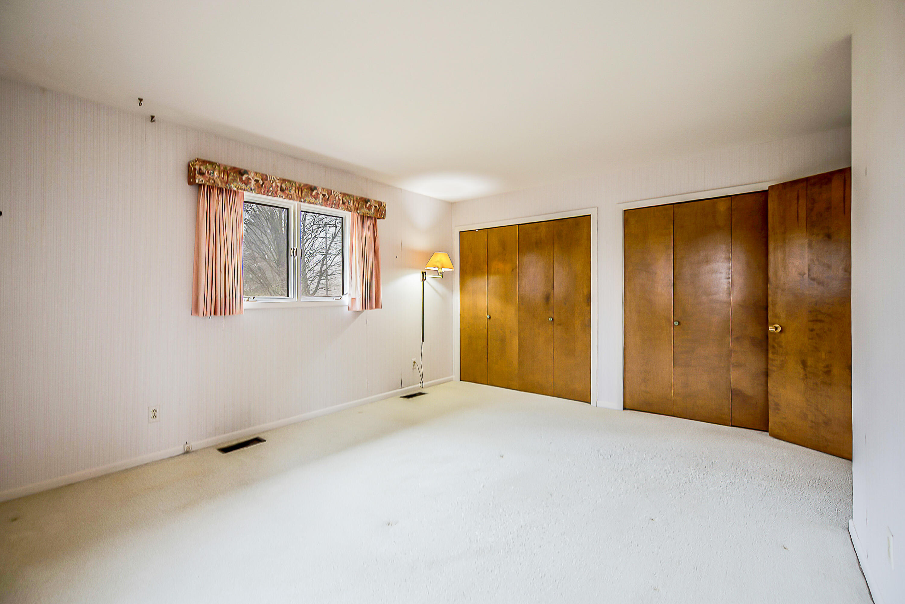 3483 Brassow Road Saline, MI 48176 - Photo 29 of 65 Primary bedroom