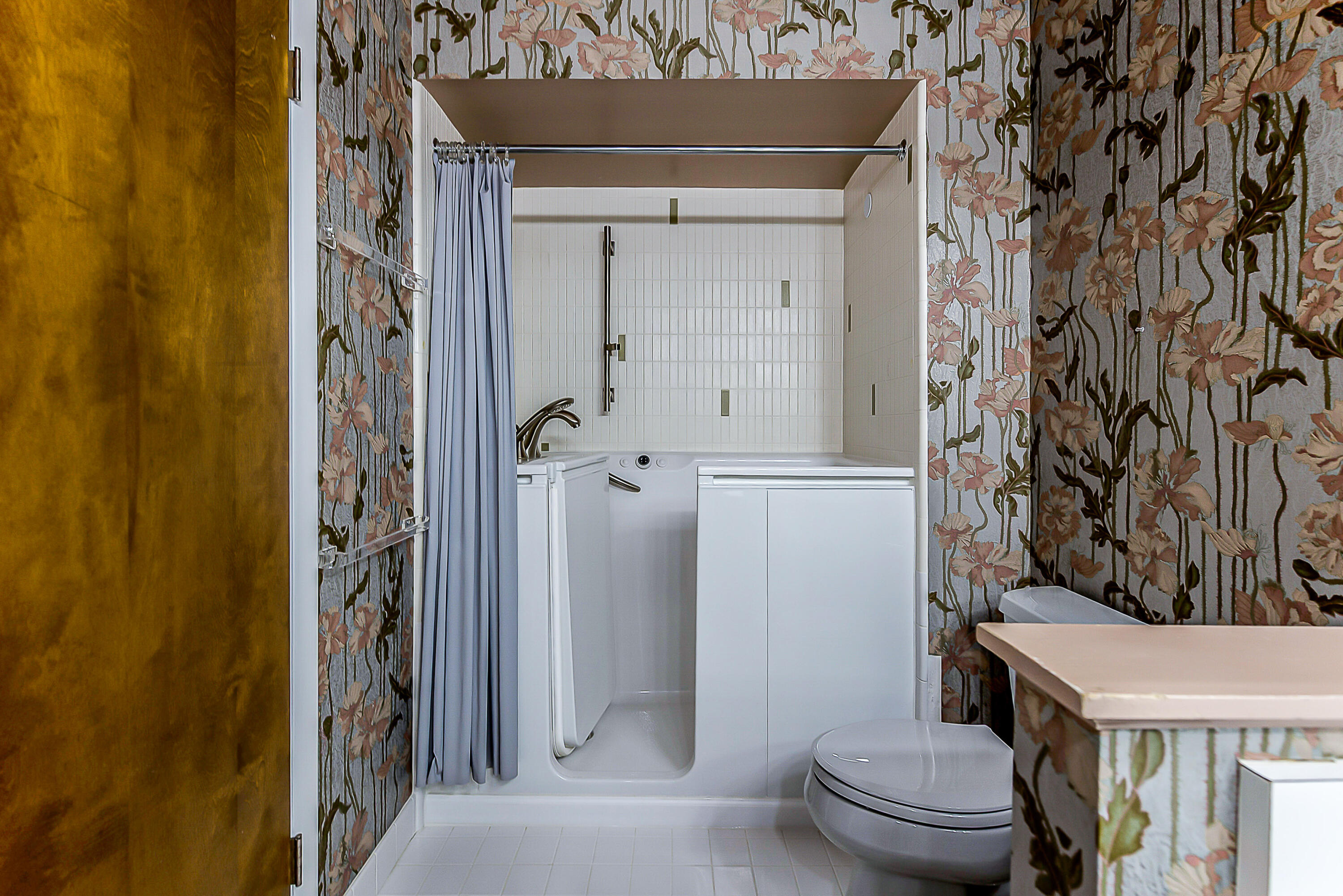 3483 Brassow Road Saline, MI 48176 - Photo 34 of 65 New soaker tub