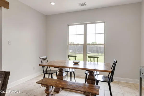 $215,000 | 501 Southeastern Avenue, Rayne, LA 70578
