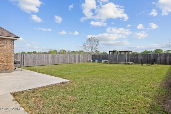 $215,000 | 501 Southeastern Avenue, Rayne, LA 70578