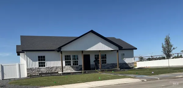 $424,900 | 822 23rd Avenue East, Jerome, ID 83338