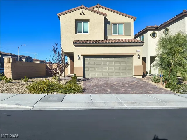 $2,600 | 10674 Bowmore Avenue, Las Vegas, NV 89166