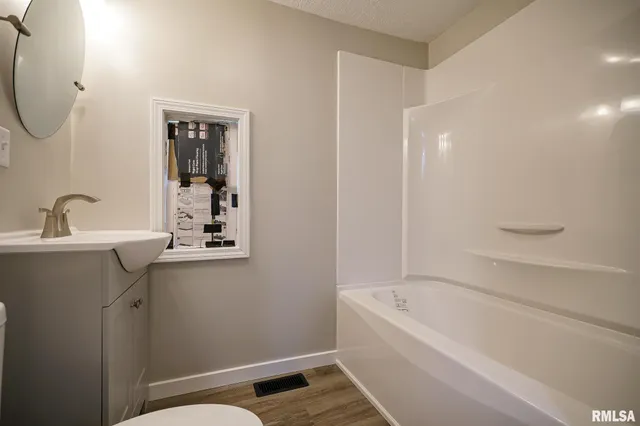 $58,000 | 1526 South Lydia Avenue, Peoria, IL 61605