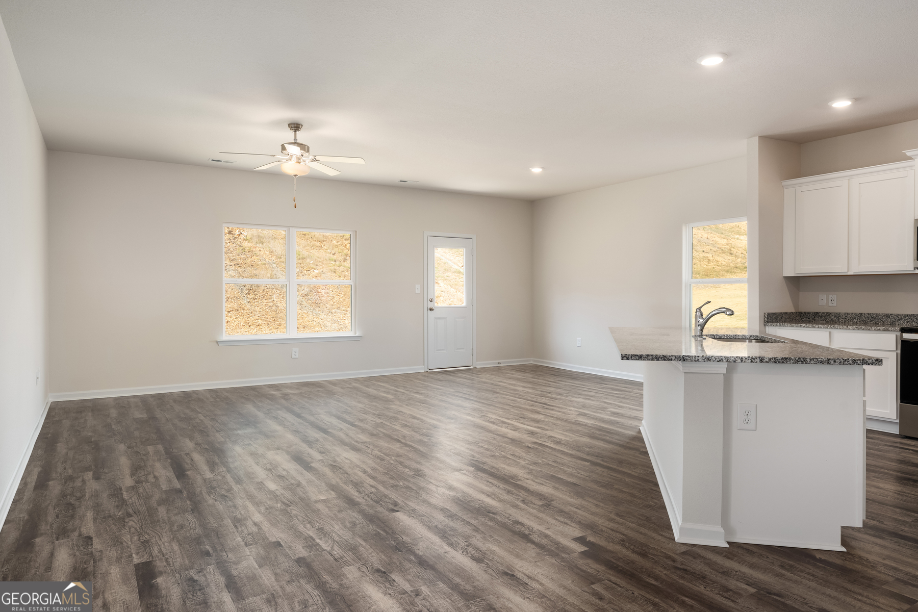 614 Mackenzie Cove Villa Rica, GA 30180 - Photo 5 of 15