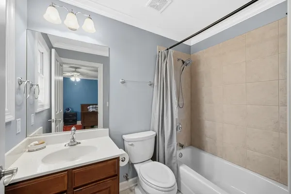 $775,000 | 40-w612 East Blue Lake Circle North, St. Charles, IL 60175