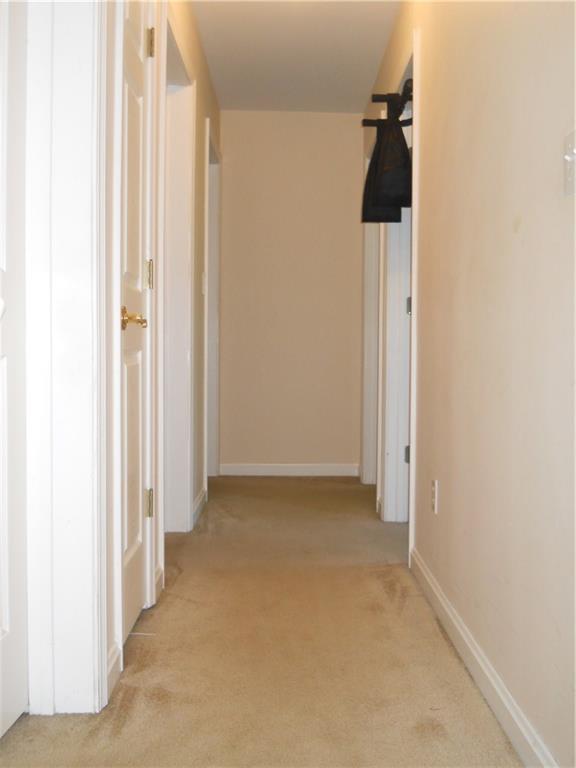 635 Main Street McKees Rocks, PA 15136 - Photo 10 of 20 2nd floor hall