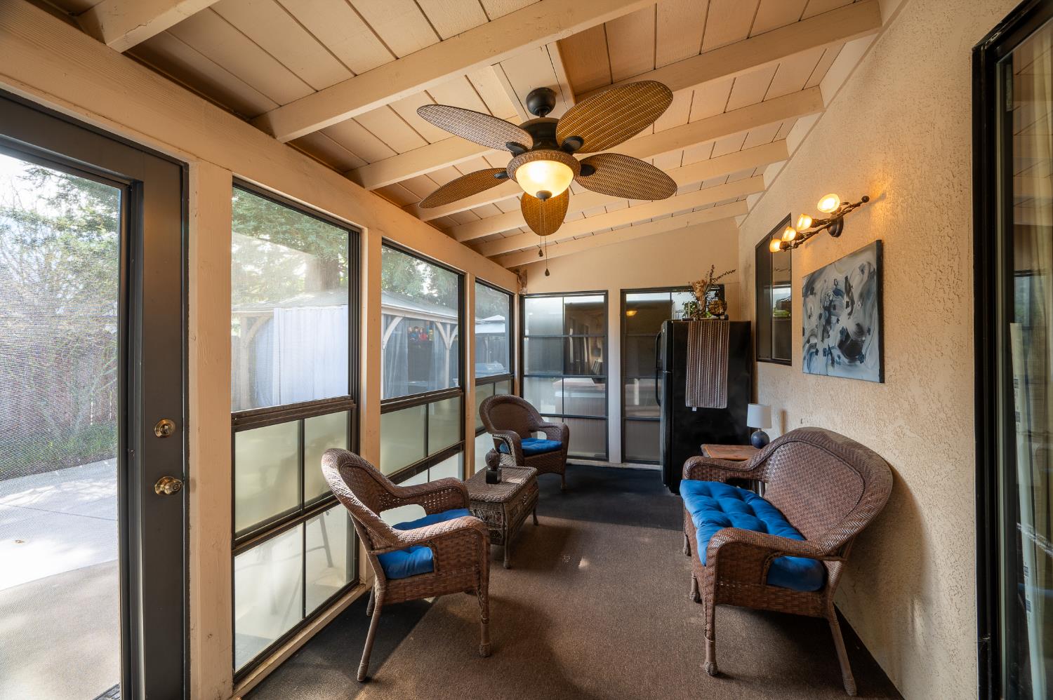 2108 Canadian Circle Modesto, CA 95356 - Photo 23 of 44 SUNROOM