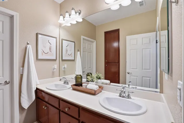 $605,000 | 1174 Juan Jose Lane, Tracy, CA 95376