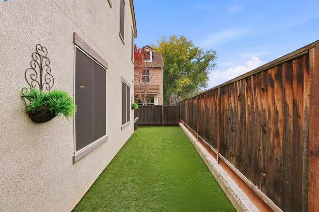 $605,000 | 1174 Juan Jose Lane, Tracy, CA 95376