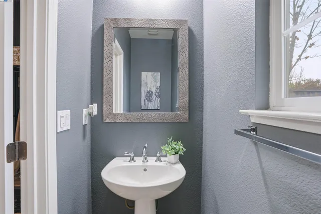 $605,000 | 1174 Juan Jose Lane, Tracy, CA 95376