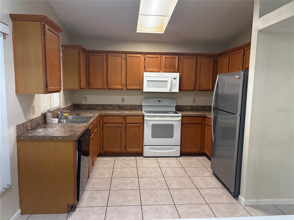 2861 Falling Tree Circle Orlando, FL 32837 - Photo 5 of 16