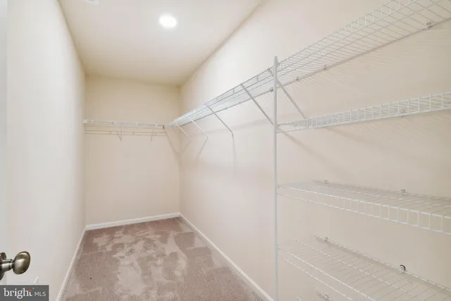 a view of utility room