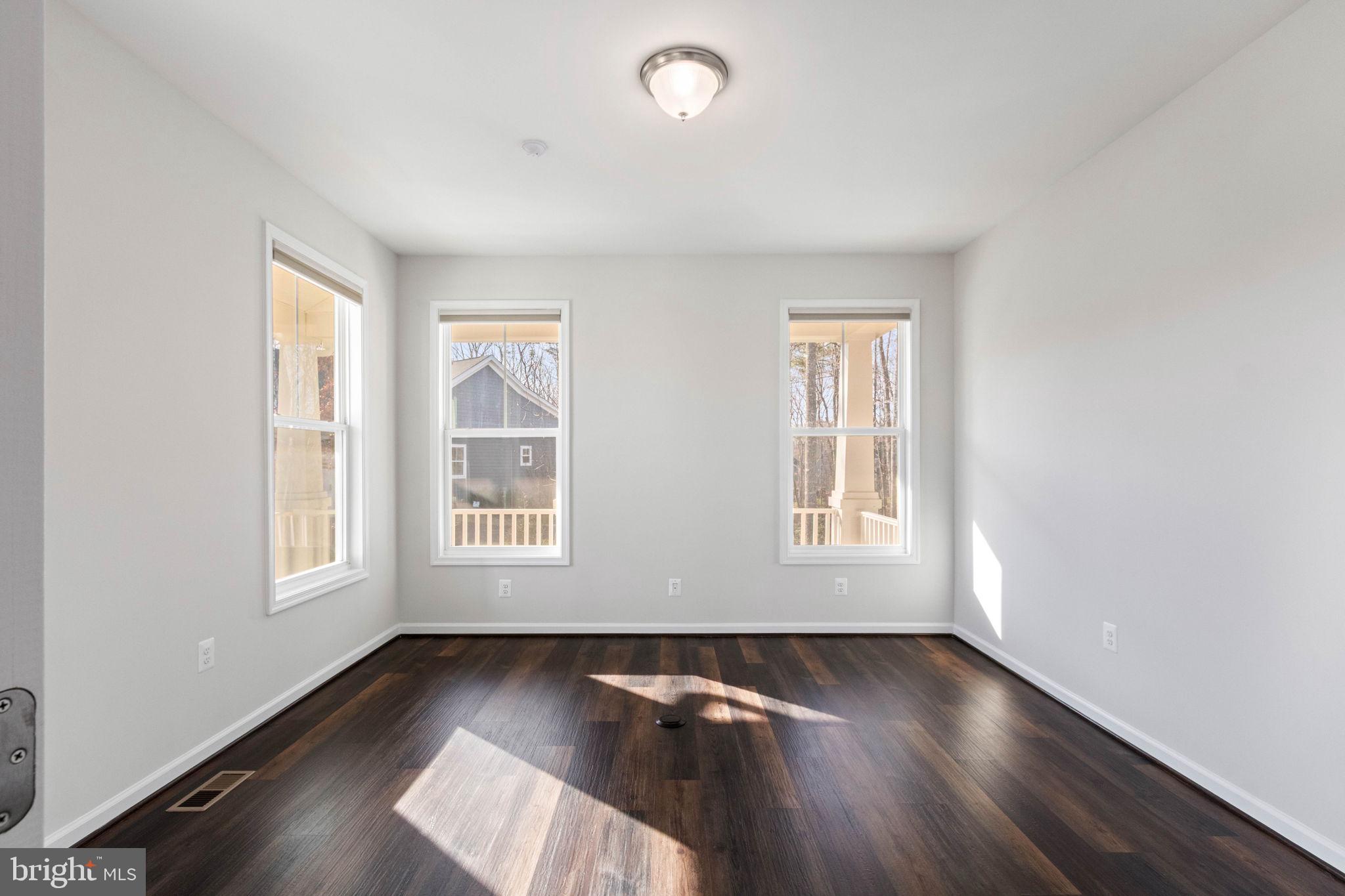 10602 Springvale Lane Spotsylvania, VA 22551 - Photo 15 of 80 Office Space