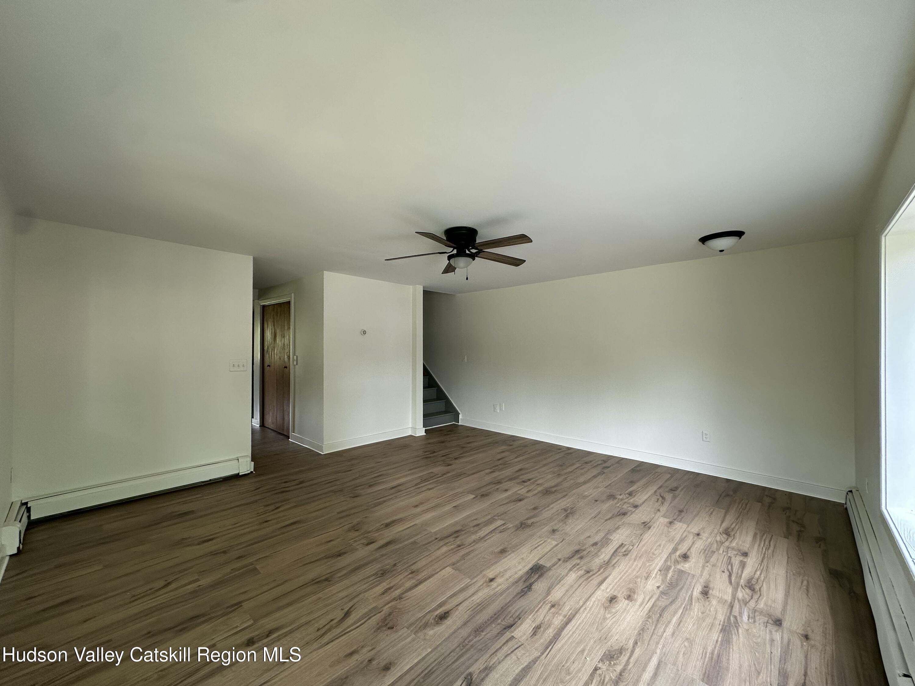796 Fish And Game Road Claverack, NY 12534 - Photo 3 of 25 Livingroom