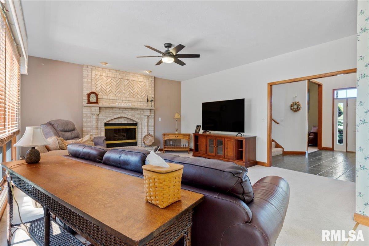 337 Keystone Drive Chatham, IL 62629 - Photo 12 of 49