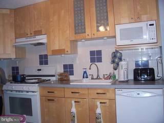 4139 Farmdale Road Philadelphia, PA 19154 - Photo 3 of 6 Gallery Image 3