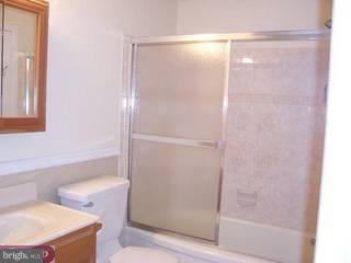 4139 Farmdale Road Philadelphia, PA 19154 - Photo 4 of 6 Gallery Image 4