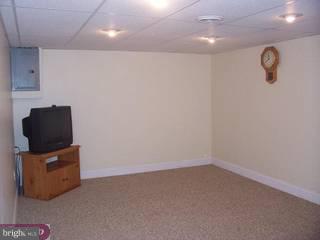 4139 Farmdale Road Philadelphia, PA 19154 - Photo 5 of 6 Gallery Image 5