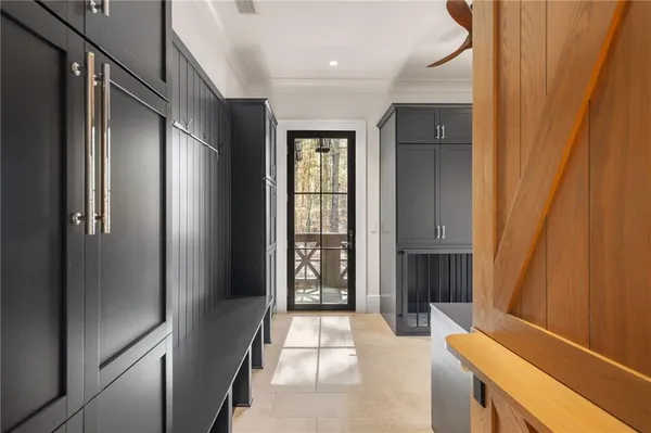 $6,500,000 | 6091 GC Crow Road, Flowery Branch, GA 30542